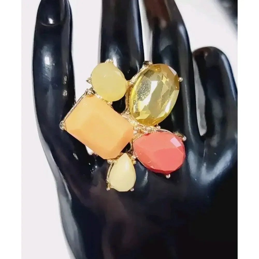 Colorful Lucite Sretch Ring Fashion Orange, Red, Yellow, Gold-tone r-12